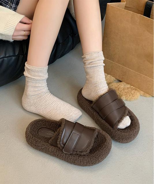 送料無料 新品 ファーサンダル 厚底 レトロボアサンダル < 女性ファッション  送料無料 新品 ファーサンダル 厚底 レトロボアサンダル < 女性ファッションの