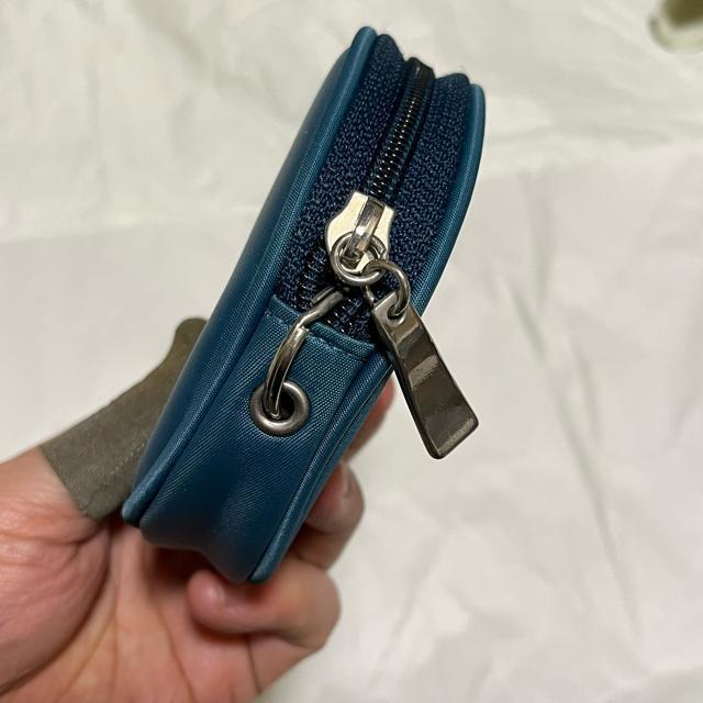 �yGUESS / �Q�X�z �ی^ �|�[�`�E�������� / �u���[�n �}���`�P�[�X �� �u�����h�� 