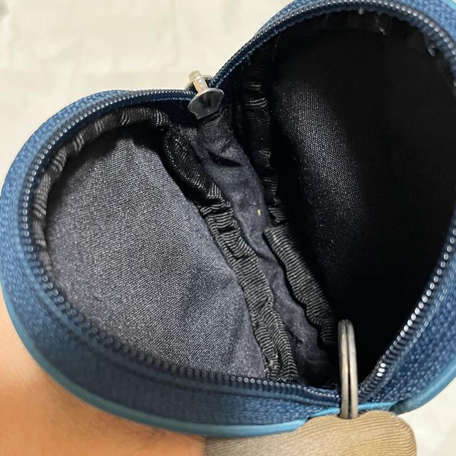 �yGUESS / �Q�X�z �ی^ �|�[�`�E�������� / �u���[�n �}���`�P�[�X �� �u�����h�� 