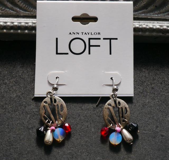 新品 ANN TAYLOR LOFT アンティーク調エスニックピアス 定価$24.5 ヴィンテージ レトロ ゴシック < 女性アクセサリー/時計 新品 ANN TAYLOR LOFT アンティーク調エスニックピアス 定価$24.5 ヴィンテージ レトロ ゴシック < 女性アクセサリー/時計の