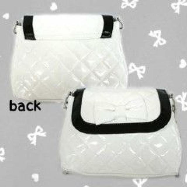 《New》プリンセス★エナメルキルティング・リボン*ポシェット/ショルダーバッグ<ホワイト> < 女性ファッション  《New》プリンセス★エナメルキルティング・リボン*ポシェット/ショルダーバッグ<ホワイト> < 女性ファッションの