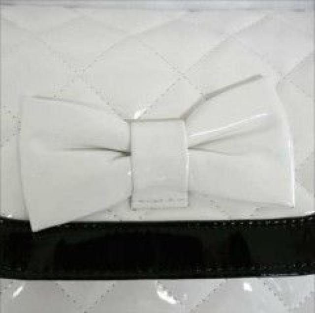 《New》プリンセス★エナメルキルティング・リボン*ポシェット/ショルダーバッグ<ホワイト> < 女性ファッション  《New》プリンセス★エナメルキルティング・リボン*ポシェット/ショルダーバッグ<ホワイト> < 女性ファッションの