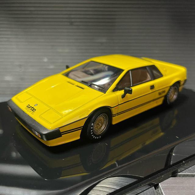 ��Ŗ��W���i�@�I�[�g�A�[�g 1/43 ���[�^�X �^�[�{ �G�X�v���b�g �C�G���[  �� �z�r�[�� 