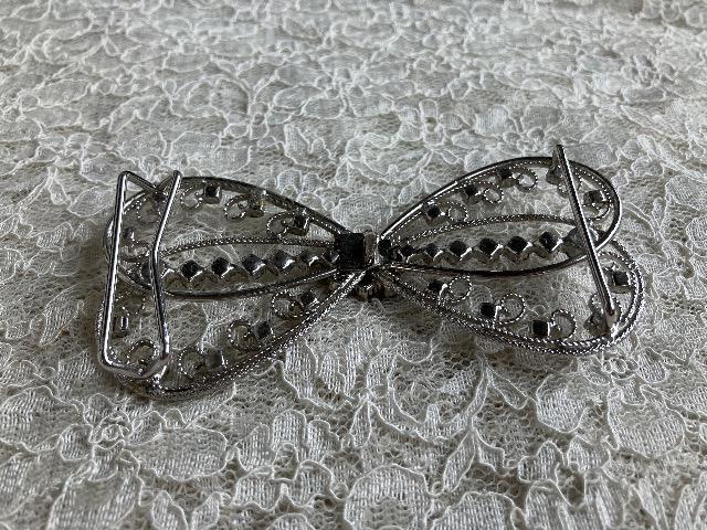 アンティークヴィンテージ☆ラインストーンバタフライベルトバックルパーツ < 女性ファッション  アンティークヴィンテージ☆ラインストーンバタフライベルトバックルパーツ < 女性ファッションの