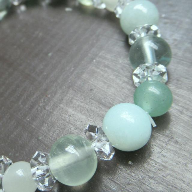 本翡翠xアマゾナイトxプレナイトxフローライトブレスレット 天然石 パワーストーン < 女性アクセサリー/時計 本翡翠xアマゾナイトxプレナイトxフローライトブレスレット 天然石 パワーストーン < 女性アクセサリー/時計の