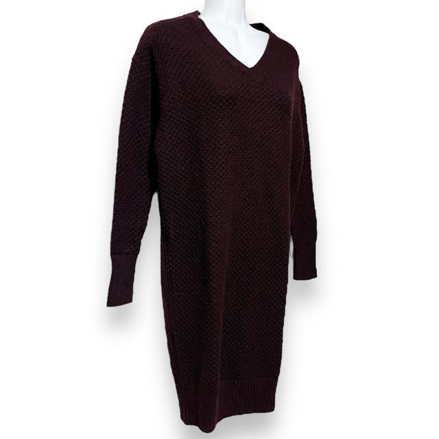 yUNIQLO/Szo[KfBq҂VlbNjbgs[X  uh 