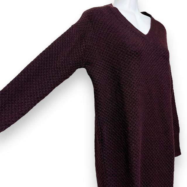 yUNIQLO/Szo[KfBq҂VlbNjbgs[X  uh 