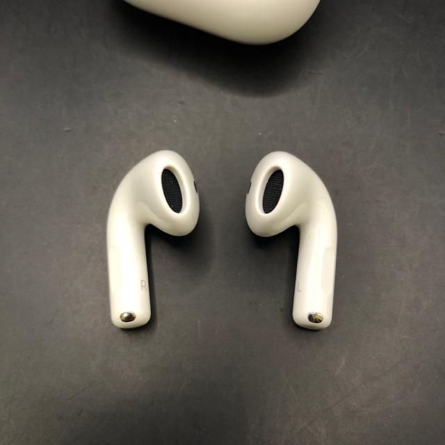  i Apple Abv AirPods4 CXCz   Ɠd/AV 