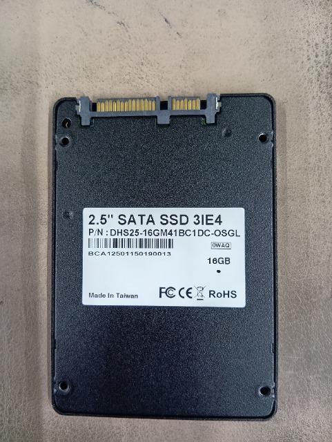 使用時間僅か☆innodisk 2.5インチ 16GB SSD 3IE4 産業用 工業用 SATA 黒 ブラック 送料無料 < PC本体/周辺機器 使用時間僅か☆innodisk 2.5インチ 16GB SSD 3IE4 産業用 工業用 SATA 黒 ブラック 送料無料 < PC本体/周辺機器の
