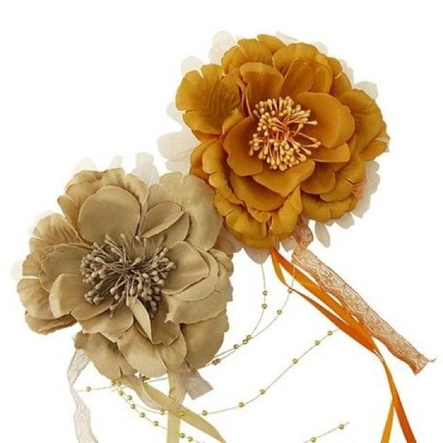 レースリボン 美麗フラワー コサージュ ベージュ★新品 < 女性アクセサリー/時計 レースリボン 美麗フラワー コサージュ ベージュ★新品 < 女性アクセサリー/時計の