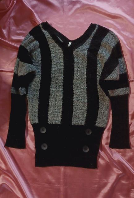 ★太ストライプ黒ブラック×杢グレー☆キラキララメ糸デカボタンお洒落可愛い♪長袖ドルマン両Vネックロングニットセーター < 女性ファッション  ★太ストライプ黒ブラック×杢グレー☆キラキララメ糸デカボタンお洒落可愛い♪長袖ドルマン両Vネックロングニットセーター  < 女性ファッションの