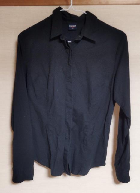 黒 ユニクロ 綿 シャツ ストレッチ入りでスタイルアップ ジャストサイズ M < ブランド  黒 ユニクロ 綿 シャツ ストレッチ入りでスタイルアップ ジャストサイズ M  < ブランドの