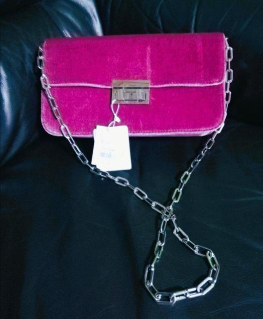 【新品】 2way クラッチバッグ//ショルダーバッグチェーン収納可 可愛い^_^ < 女性ファッション  【新品】 2way クラッチバッグ//ショルダーバッグチェーン収納可 可愛い^_^  < 女性ファッションの