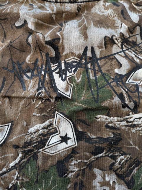 FAMOUS STARS AND STRAPS@Yelawolf@tFC}X̂sVc@CFEt  jt@bV 