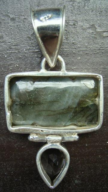 ☆即決☆ラブラドライトxスモーキークォーツシルバートップ < 女性アクセサリー/時計 ☆即決☆ラブラドライトxスモーキークォーツシルバートップ < 女性アクセサリー/時計の