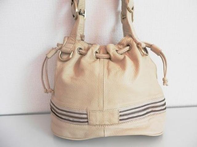 RoughRosesC|[gx[W[YU[obNKNo  t@bV 