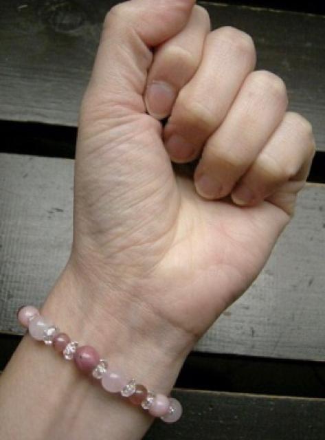 ローズクォーツxロードナイトxインカローズxピンクオパールブレスレット 天然石 パワーストーン < 女性アクセサリー/時計 ローズクォーツxロードナイトxインカローズxピンクオパールブレスレット 天然石 パワーストーン < 女性アクセサリー/時計の