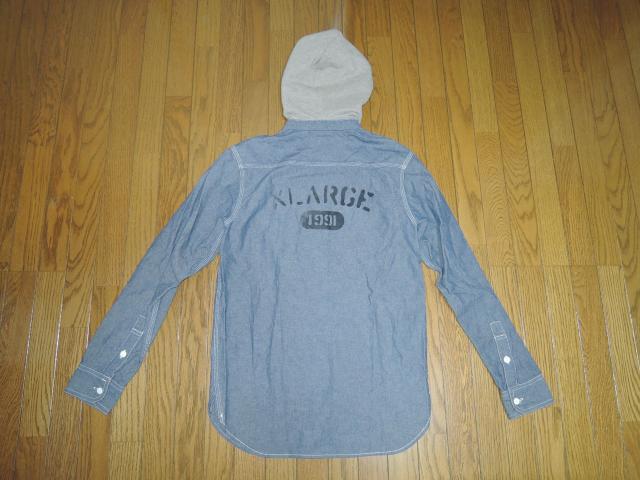 XLARGE エクストララージ パーカー シャツ S 背ロゴ LOGO デニム シャンブレー インディゴ 美中古 < ブランド  XLARGE エクストララージ パーカー シャツ S 背ロゴ LOGO デニム シャンブレー インディゴ 美中古 < ブランドの