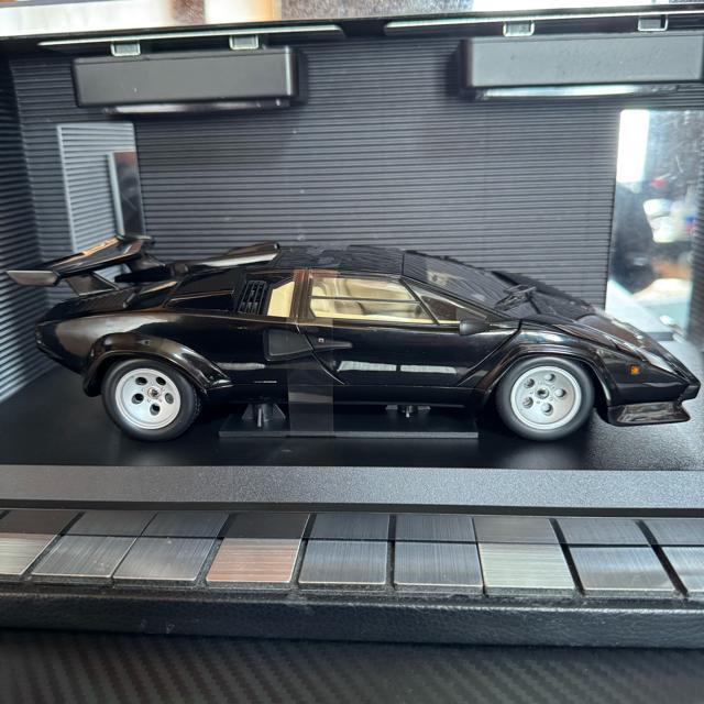 絶版未展示品 京商 1/18 ランボルギーニ カウンタック LP500 < ホビー  絶版未展示品 京商 1/18 ランボルギーニ カウンタック LP500 < ホビーの