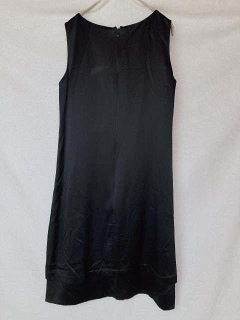 GRACE Class ブラック ノースリー ドレス ワンピース シルク 36 N2m < ブランド GRACE Class ブラック ノースリー ドレス ワンピース シルク 36 N2m < ブランドの