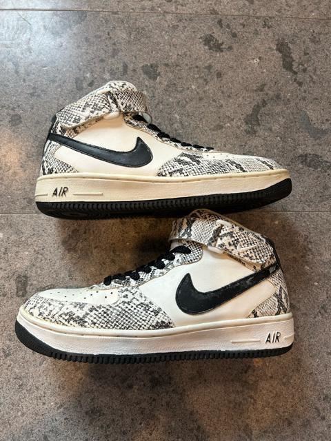 【激レア・箱無し】ナイキ エアフォース1 2004 High Snakeskin < 男性ファッション  【激レア・箱無し】ナイキ エアフォース1 2004 High Snakeskin < 男性ファッションの