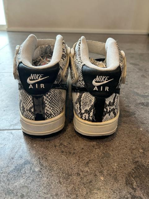 【激レア・箱無し】ナイキ エアフォース1 2004 High Snakeskin < 男性ファッション  【激レア・箱無し】ナイキ エアフォース1 2004 High Snakeskin < 男性ファッションの