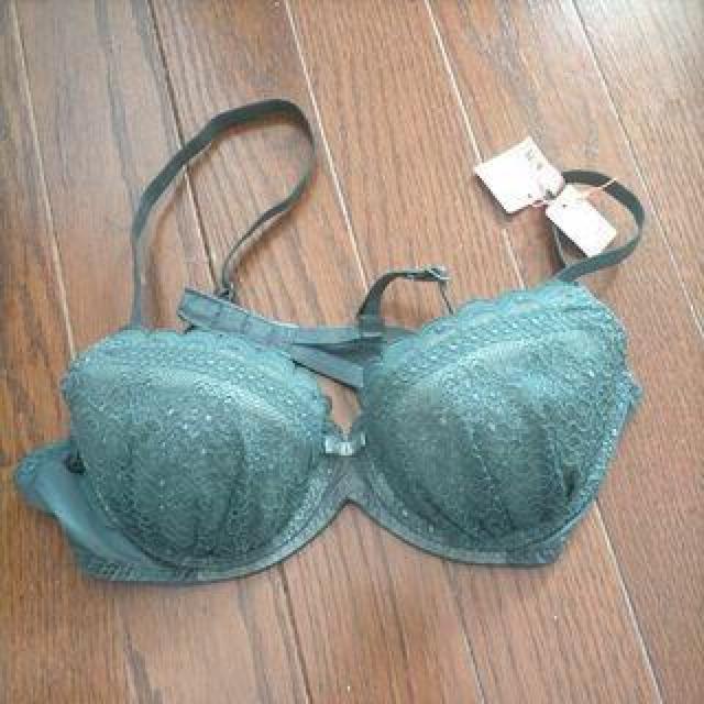 トリンプ アモスタイル ワイヤーブラジャー B65/C65 新品 グリーン < 女性ファッション  トリンプ アモスタイル ワイヤーブラジャー B65/C65 新品 グリーン  < 女性ファッションの