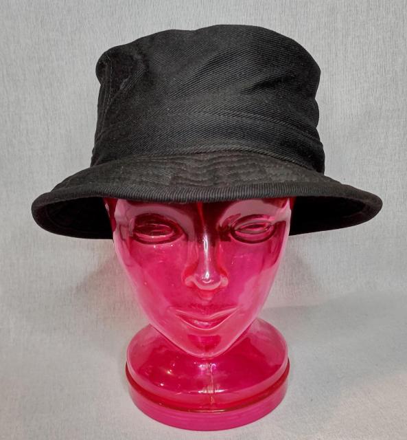 ハット★帽子★レディースハット★ブラック★ウール100%★バケットハット★かわいい★クラッシャーハット★黒色★新品未使用★送料無料 < 女性ファッション  ハット★帽子★レディースハット★ブラック★ウール100%★バケットハット★かわいい★クラッシャーハット★黒色★新品未使用★送料無料  < 女性ファッションの