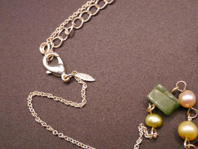 ViAVONSXPnAeB[NXg[lbNX  ANZT[/v 