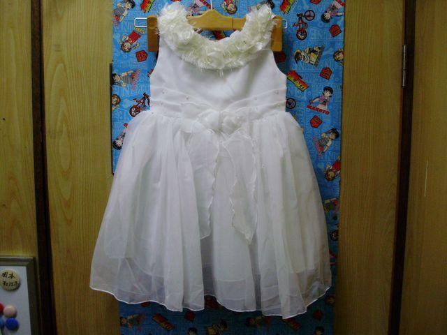 新品未使用 フォーマルドレス110 ホワイト < キッズ/ベビー  新品未使用 フォーマルドレス110 ホワイト < キッズ/ベビーの