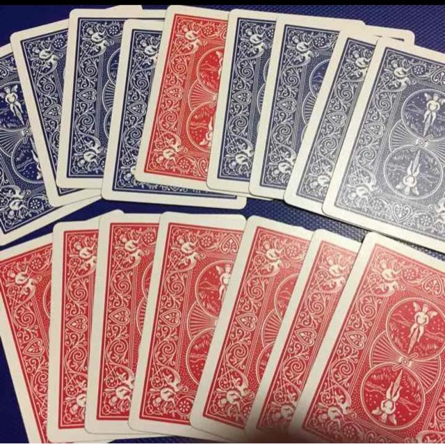 フライングカード!飛び移るカード手品 < おもちゃ  フライングカード!飛び移るカード手品 < おもちゃの