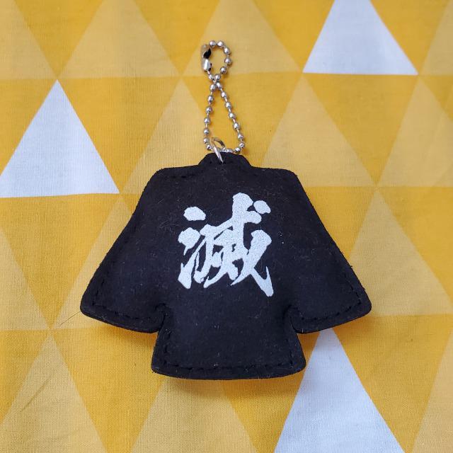 新品*鬼滅の刃*キーホルダー*炭治郎*市松模様*キラキラ*羽織り < アニメ/コミック/キャラクター  新品*鬼滅の刃*キーホルダー*炭治郎*市松模様*キラキラ*羽織り < アニメ/コミック/キャラクターの