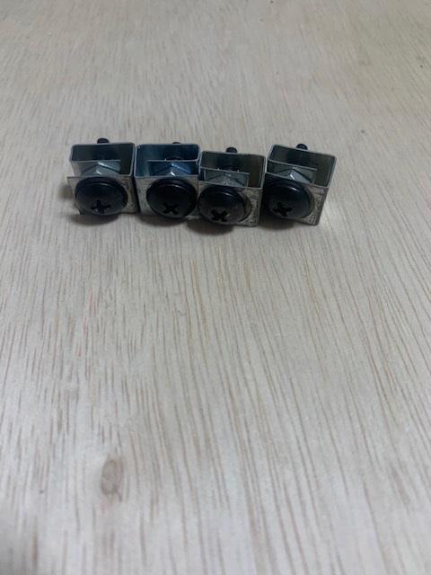 SKB ラックマウント用ボルト+ナット 1U分4個  中古品  < ホビー  SKB ラックマウント用ボルト+ナット 1U分4個  中古品   < ホビーの