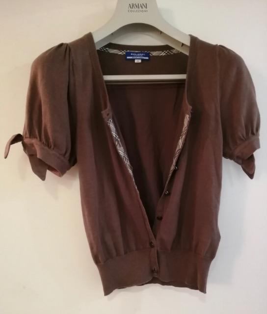 美品バーバリーブルーレーベルニットセーターカーディガン半額大活躍通勤事務所普段用必須アイテムノバチェックホースマークブラウン高級 < 女性ファッション  美品バーバリーブルーレーベルニットセーターカーディガン半額大活躍通勤事務所普段用必須アイテムノバチェックホースマークブラウン高級 < 女性ファッションの