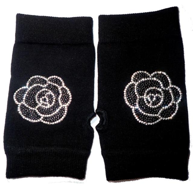 ラインストーン バラ 黒薔薇 薔薇 ローズ ハンドカバー ハンドウォーマー グローブ 指なし 半指 手袋 黒色 < 女性ファッション  ラインストーン バラ 黒薔薇 薔薇 ローズ ハンドカバー ハンドウォーマー グローブ 指なし 半指 手袋 黒色  < 女性ファッションの
