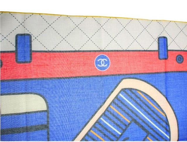シャネル ハンカチ 大判サイズ トランク トラベルバッグ柄 コットン ブルー系 CHANEL【鑑定済】 < ブランド  シャネル ハンカチ 大判サイズ トランク トラベルバッグ柄 コットン ブルー系 CHANEL【鑑定済】 < ブランドの