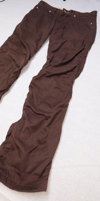 美品★ロールアップデニム★花柄折返し★可愛い★ユニセックス★ブラウン★W75★シワ加工★カラーデニム★美脚効果★美尻★送料無料 < 女性ファッション 美品★ロールアップデニム★花柄折返し★可愛い★ユニセックス★ブラウン★W75★シワ加工★カラーデニム★美脚効果★美尻★送料無料 < 女性ファッションの