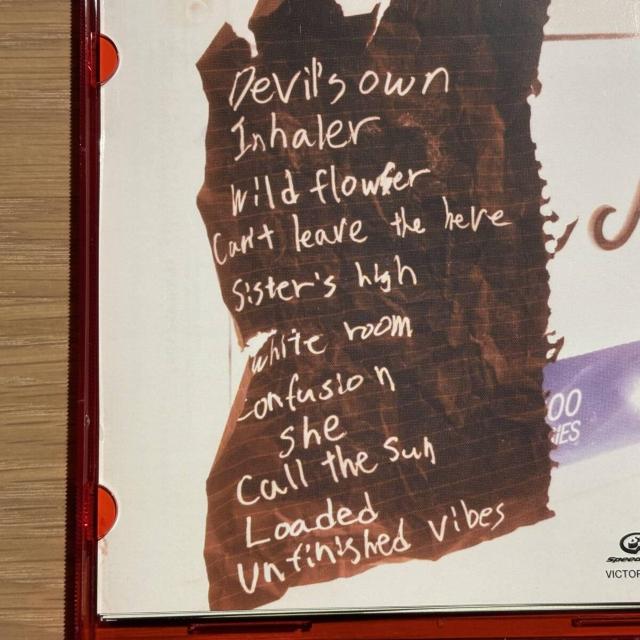 �yWINO�zUseless Music �� CD/DVD/�r�f�I�� 