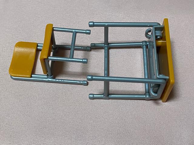 ミニチュア☆学校机&椅子☆プラスチック < ホビー  ミニチュア☆学校机&椅子☆プラスチック < ホビーの