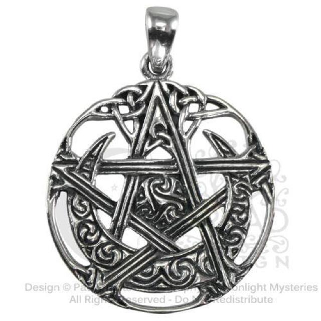 DD Sterling Silver Cut Out Moon Pentacle < 女性アクセサリー/時計  DD Sterling Silver Cut Out Moon Pentacle  < 女性アクセサリー/時計の