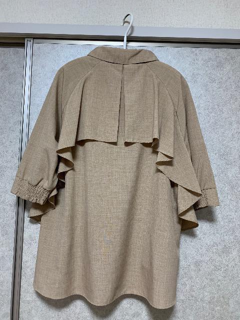 最終セール FURRY  麻調ステンスキッパーヨークフリルブラウス 新品タグ付き < 女性ファッション  最終セール FURRY  麻調ステンスキッパーヨークフリルブラウス 新品タグ付き < 女性ファッションの