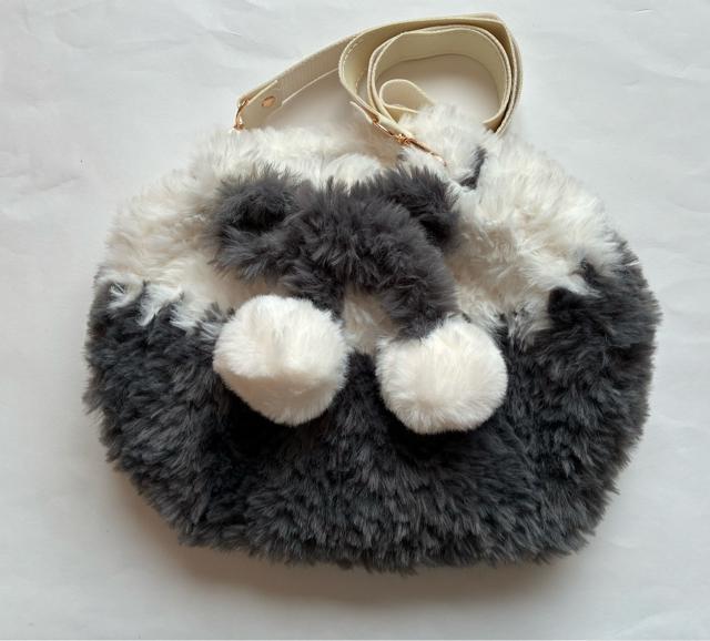 ハンドメイド バッグ ふわふわモコモコ ポンポン < 女性ファッション ハンドメイド バッグ ふわふわモコモコ ポンポン < 女性ファッションの