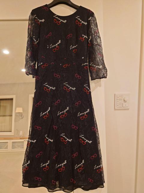 黒長袖ワンピース 赤メガネ柄 Мサイズ < 女性ファッション 黒長袖ワンピース 赤メガネ柄 Мサイズ < 女性ファッションの