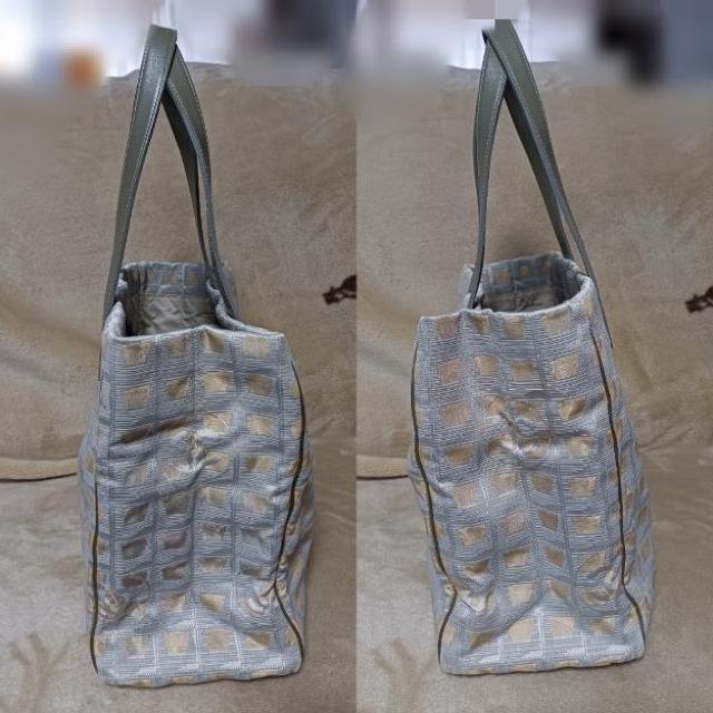 レア期日限定カラー★CHANELニュートラベルラインММトートバッグ★シルバーゴールド★素敵★シャネル★送料無料★お値引き可能 < ブランド レア期日限定カラー★CHANELニュートラベルラインММトートバッグ★シルバーゴールド★素敵★シャネル★送料無料★お値引き可能 < ブランドの