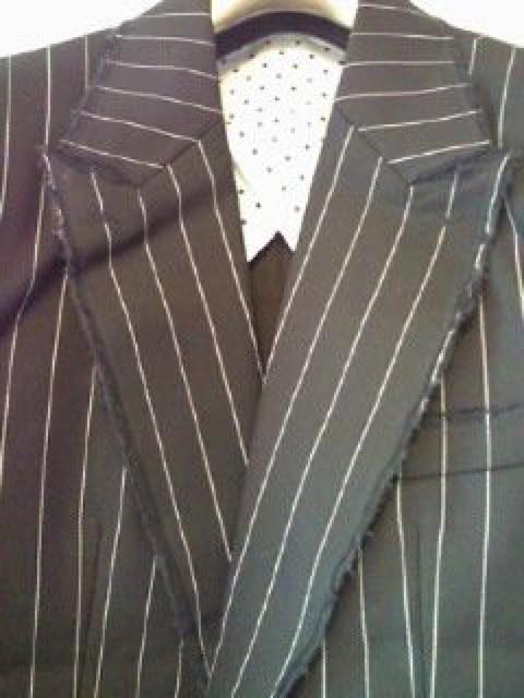 ナンバーナイン††ほつれ加工ピークドストライフジャケット゜ < ブランド  ナンバーナイン††ほつれ加工ピークドストライフジャケット゜ < ブランドの