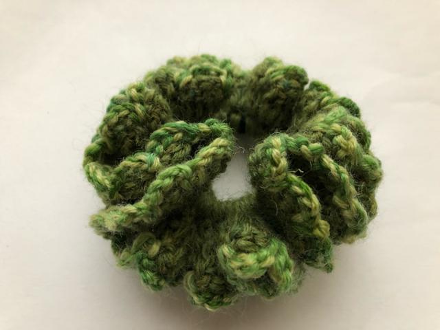 ハンドメイド フリフリ シュシュ ウール グリーン ナチュラル < 女性ファッション  ハンドメイド フリフリ シュシュ ウール グリーン ナチュラル  < 女性ファッションの