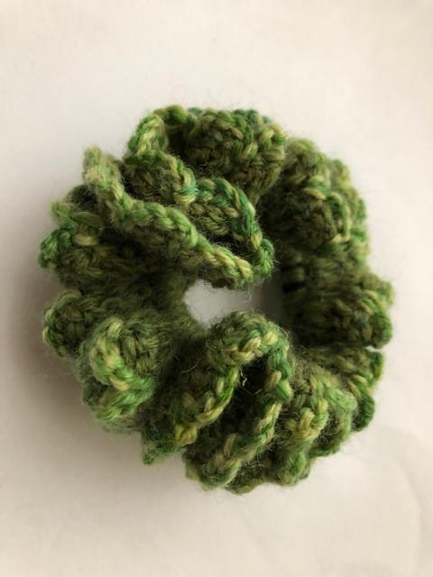 ハンドメイド フリフリ シュシュ ウール グリーン ナチュラル < 女性ファッション  ハンドメイド フリフリ シュシュ ウール グリーン ナチュラル < 女性ファッションの