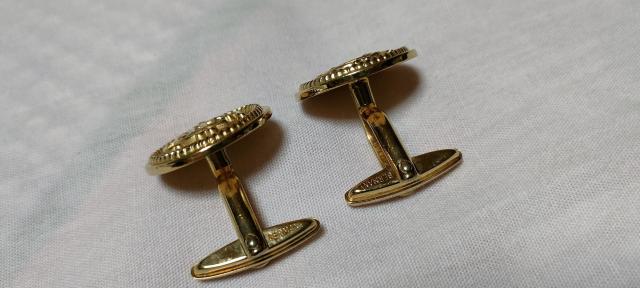 正規レア Dior オールドクラシック CDRロゴカフス イニシャルエンブレム リングカフリンクス Lラージ2cm ゴールドボタン < ブランド  正規レア Dior オールドクラシック CDRロゴカフス イニシャルエンブレム リングカフリンクス Lラージ2cm ゴールドボタン < ブランドの