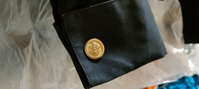 正規レア Dior オールドクラシック CDRロゴカフス イニシャルエンブレム リングカフリンクス Lラージ2cm ゴールドボタン < ブランド  正規レア Dior オールドクラシック CDRロゴカフス イニシャルエンブレム リングカフリンクス Lラージ2cm ゴールドボタン < ブランドの