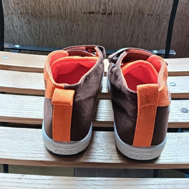 新品 20cm キッズ スニーカー オレンジ シューズ 靴 カジュアル < キッズ/ベビー  新品 20cm キッズ スニーカー オレンジ シューズ 靴 カジュアル < キッズ/ベビーの